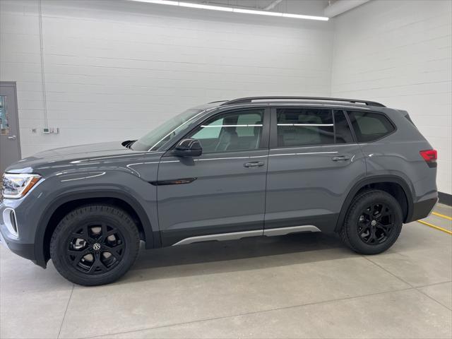 new 2025 Volkswagen Atlas car, priced at $45,939