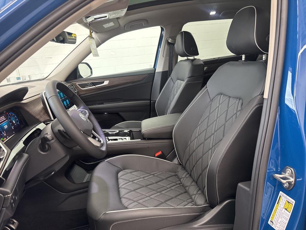 new 2026 Volkswagen Atlas car, priced at $55,831