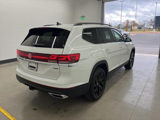 new 2025 Volkswagen Atlas car, priced at $47,010