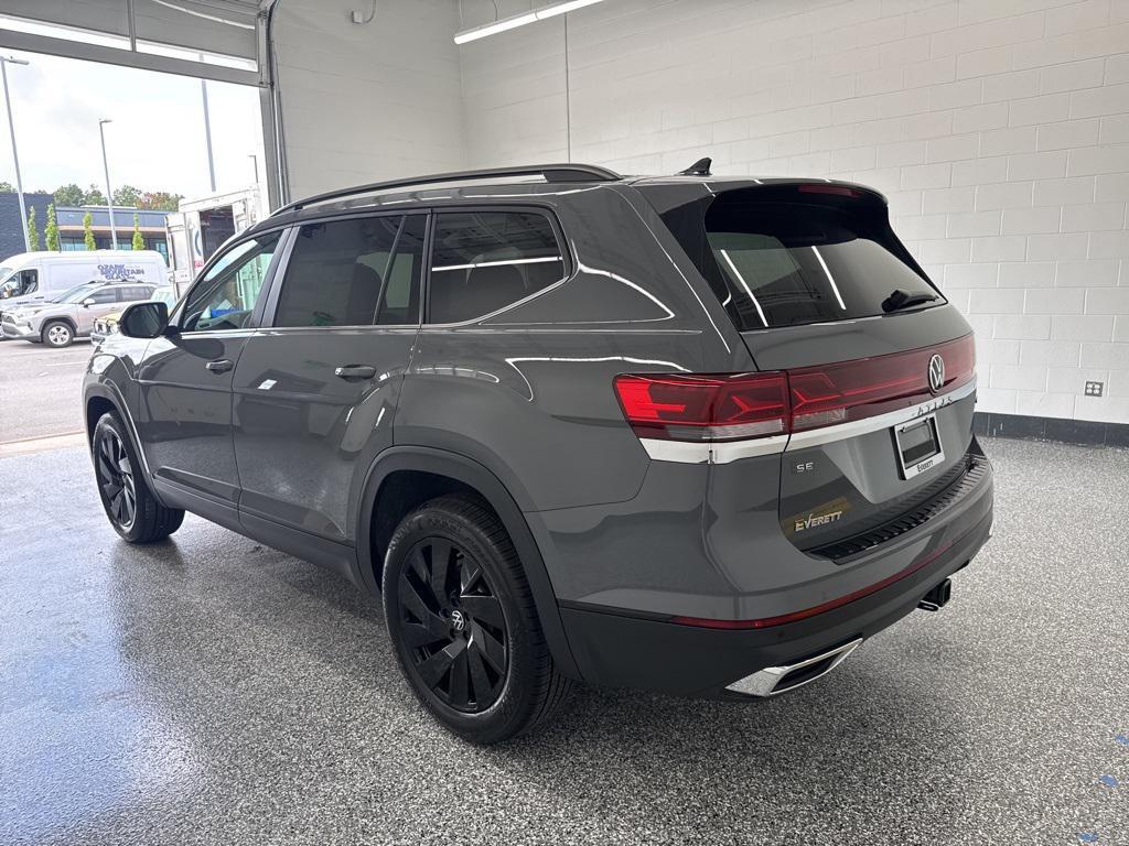new 2026 Volkswagen Atlas car, priced at $49,081