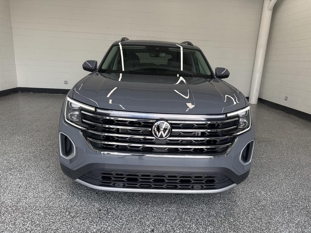 new 2026 Volkswagen Atlas car, priced at $49,081