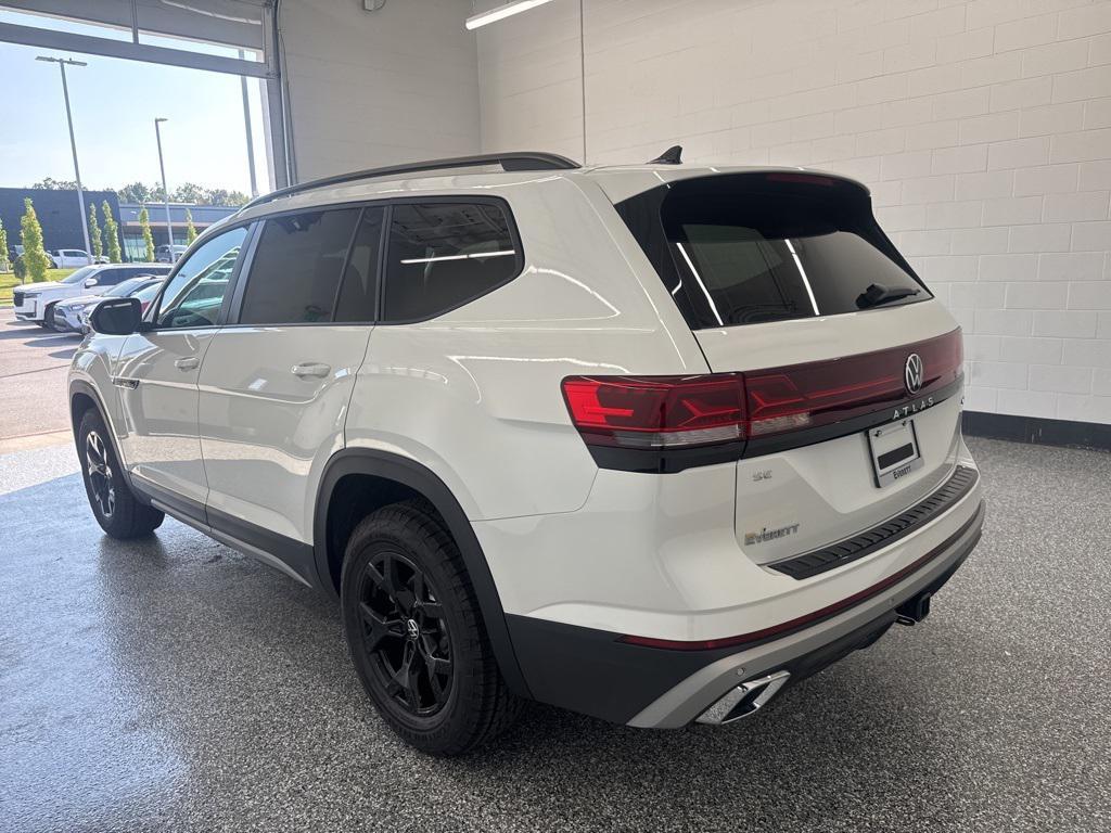 new 2026 Volkswagen Atlas car, priced at $49,021