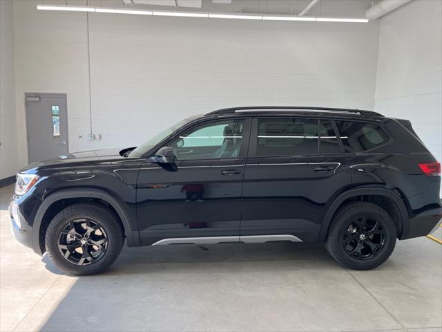 new 2025 Volkswagen Atlas car, priced at $46,076