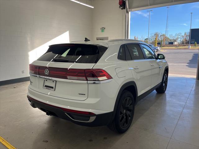 new 2025 Volkswagen Atlas Cross Sport car, priced at $44,911