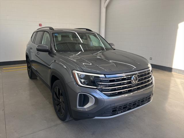 new 2025 Volkswagen Atlas car, priced at $44,573