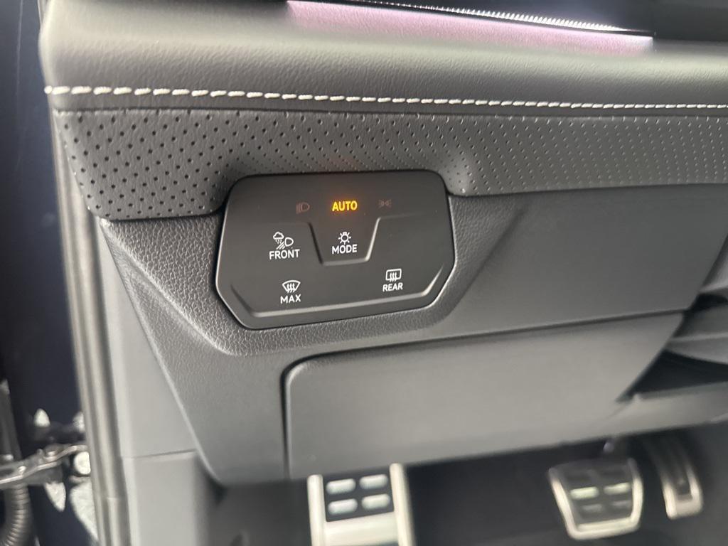 new 2025 Volkswagen Atlas car, priced at $51,009