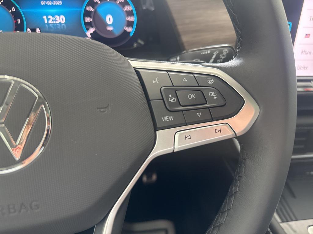 new 2025 Volkswagen Atlas car, priced at $51,009