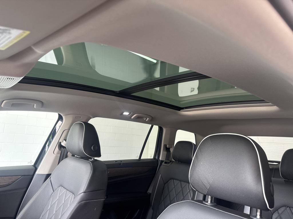 new 2025 Volkswagen Atlas car, priced at $51,009