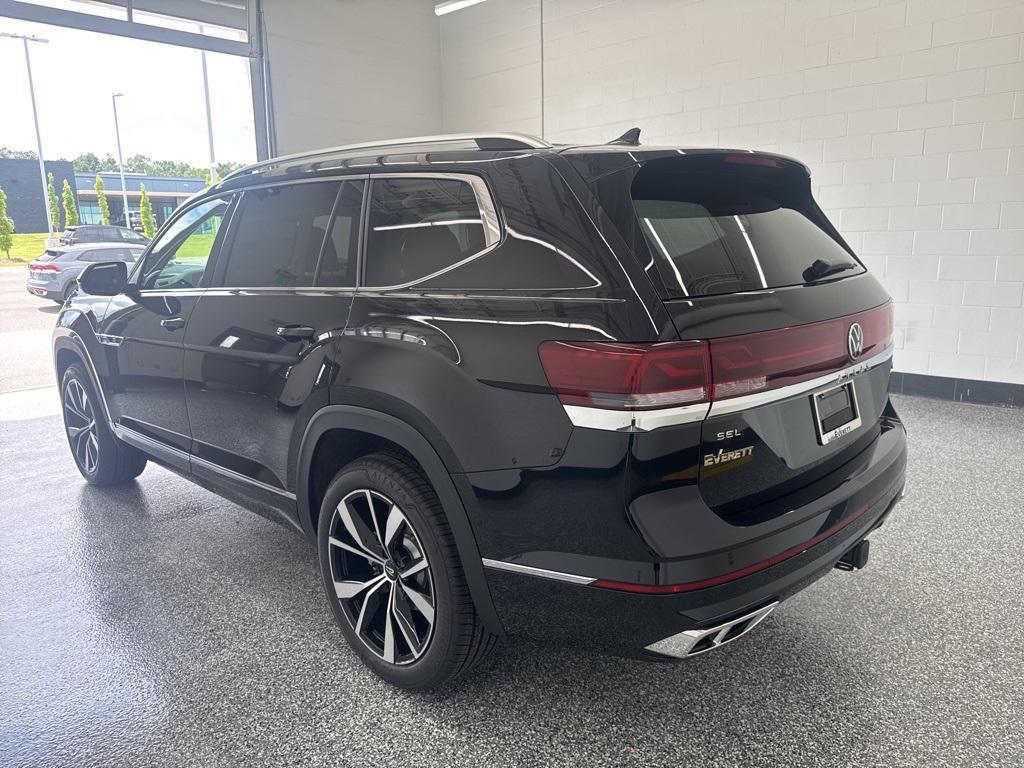new 2025 Volkswagen Atlas car, priced at $51,009