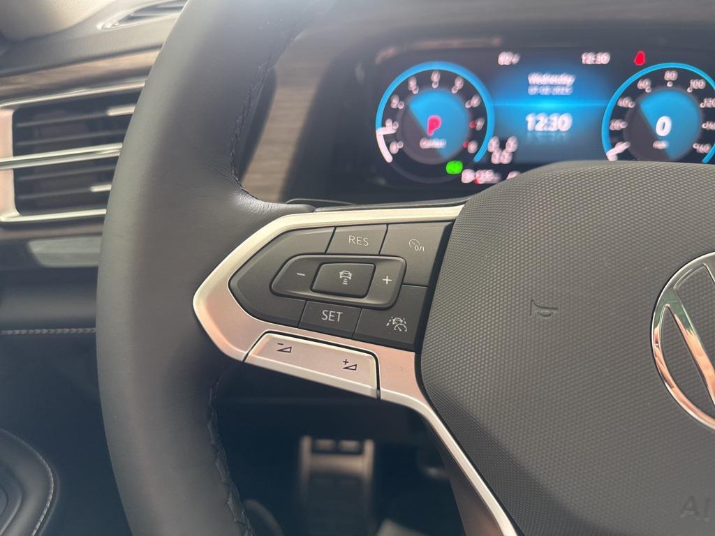 new 2025 Volkswagen Atlas car, priced at $51,009