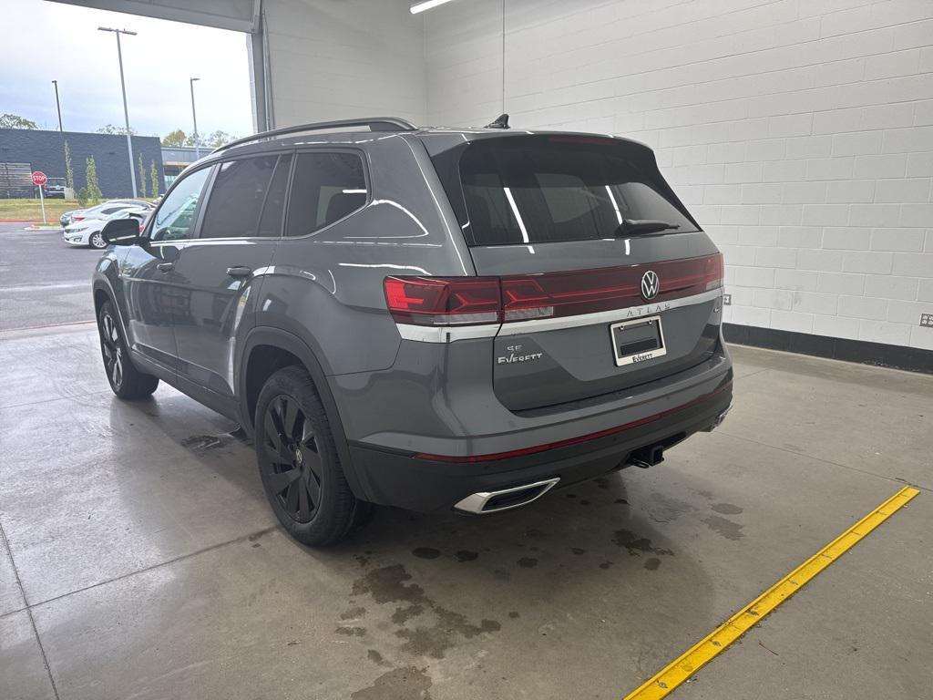 new 2025 Volkswagen Atlas car, priced at $41,618