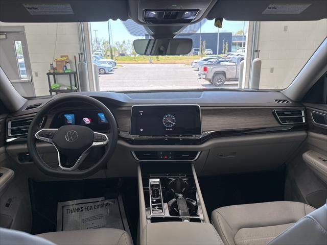 new 2025 Volkswagen Atlas car, priced at $49,501