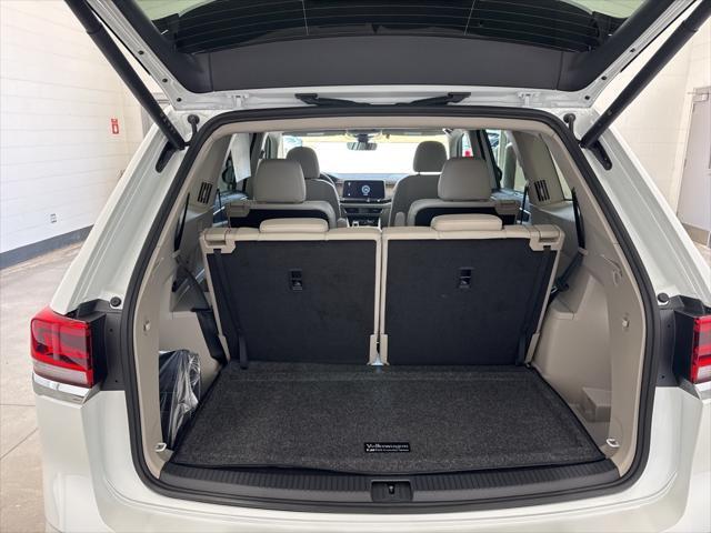 new 2025 Volkswagen Atlas car, priced at $49,501
