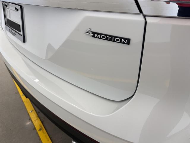 new 2025 Volkswagen Atlas car, priced at $49,501