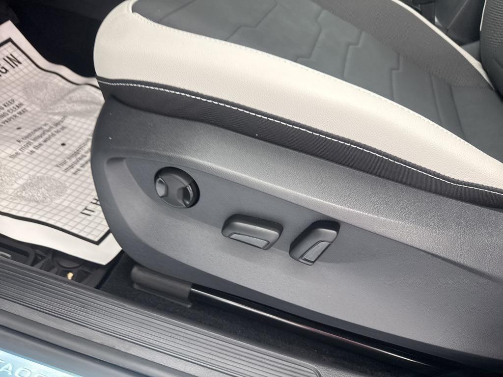 new 2025 Volkswagen Taos car, priced at $29,431
