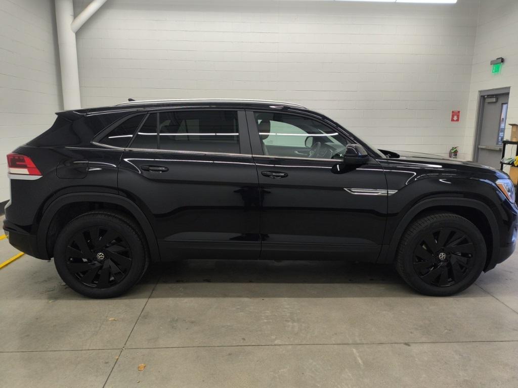 new 2025 Volkswagen Atlas Cross Sport car, priced at $39,665