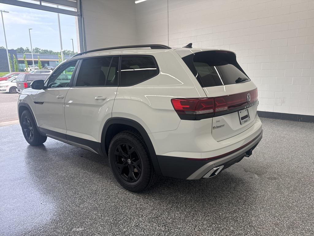 new 2025 Volkswagen Atlas car, priced at $43,904