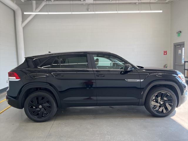 new 2025 Volkswagen Atlas Cross Sport car, priced at $44,911