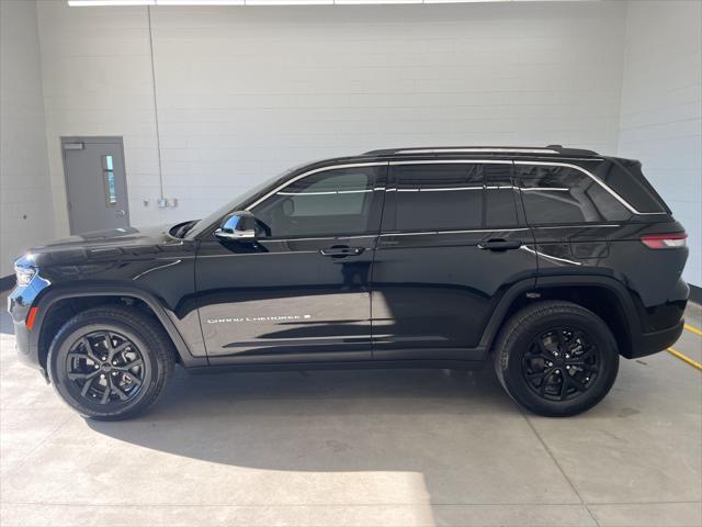 used 2022 Jeep Grand Cherokee car, priced at $30,781