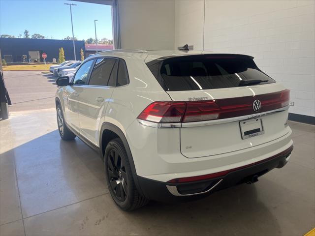 new 2025 Volkswagen Atlas Cross Sport car, priced at $44,911