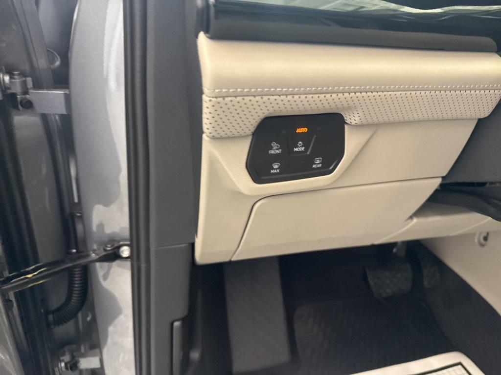 new 2026 Volkswagen Atlas car, priced at $47,931