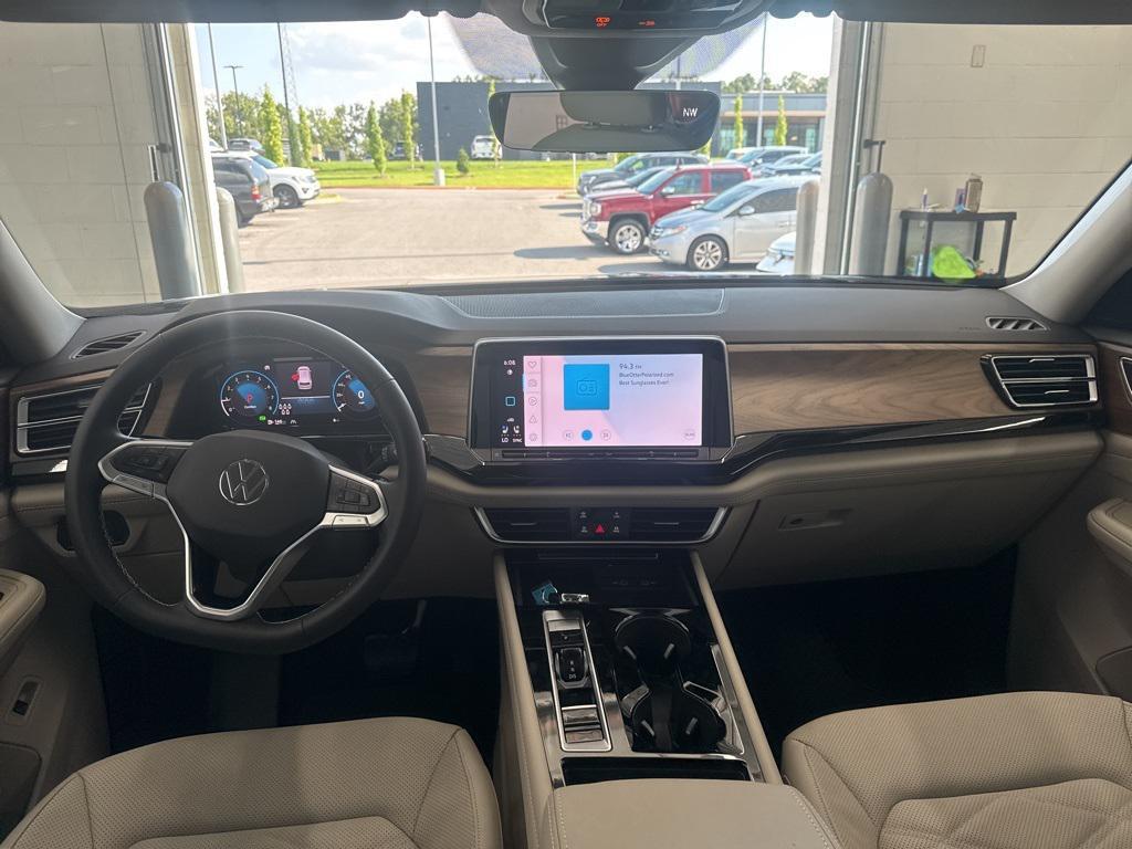 new 2026 Volkswagen Atlas car, priced at $47,931