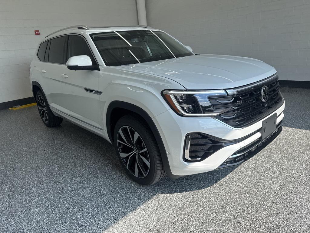 new 2026 Volkswagen Atlas car, priced at $56,286