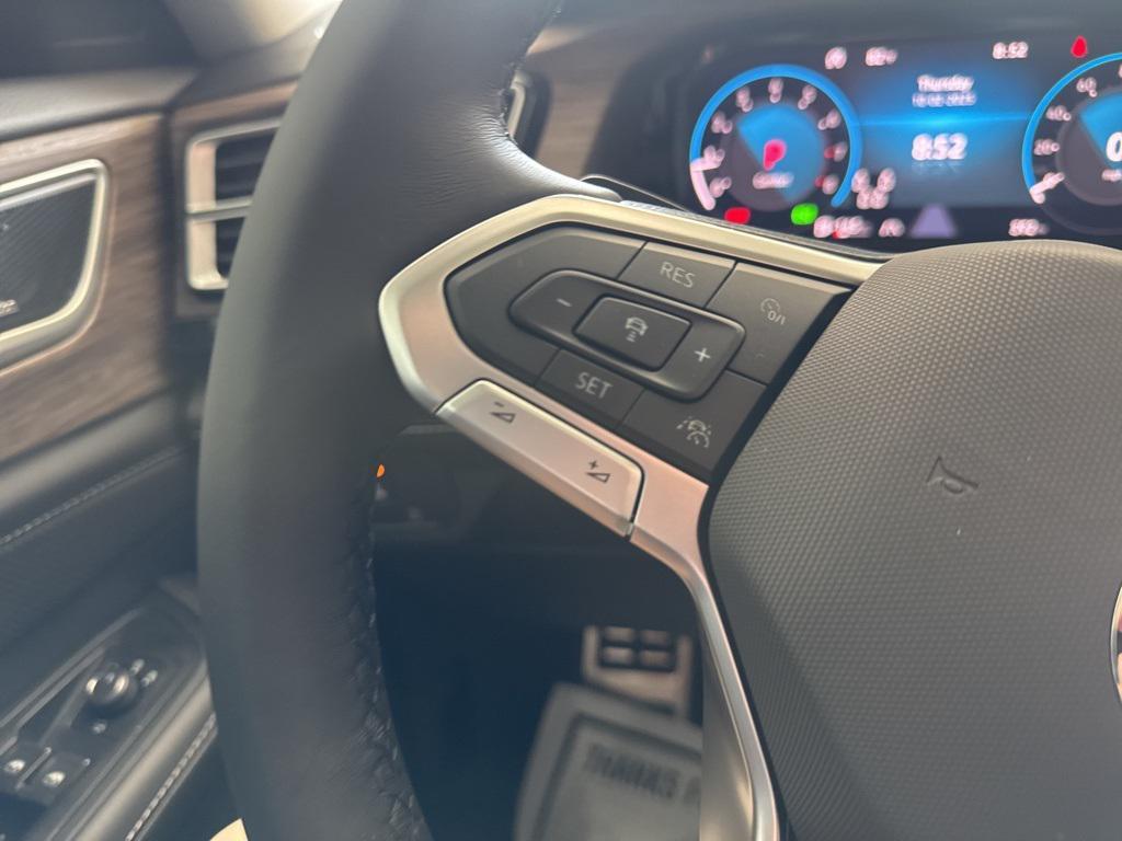 new 2026 Volkswagen Atlas car, priced at $56,286