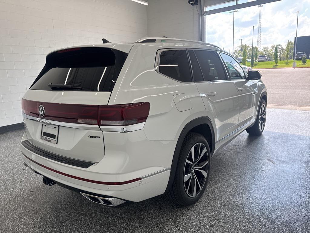 new 2026 Volkswagen Atlas car, priced at $56,286