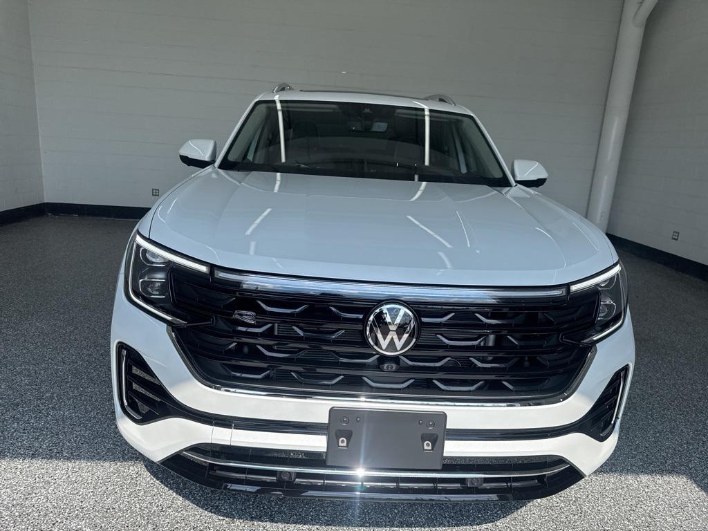 new 2026 Volkswagen Atlas car, priced at $56,286