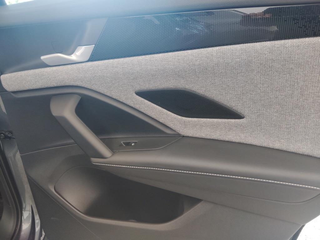 new 2026 Volkswagen Tiguan car, priced at $33,053