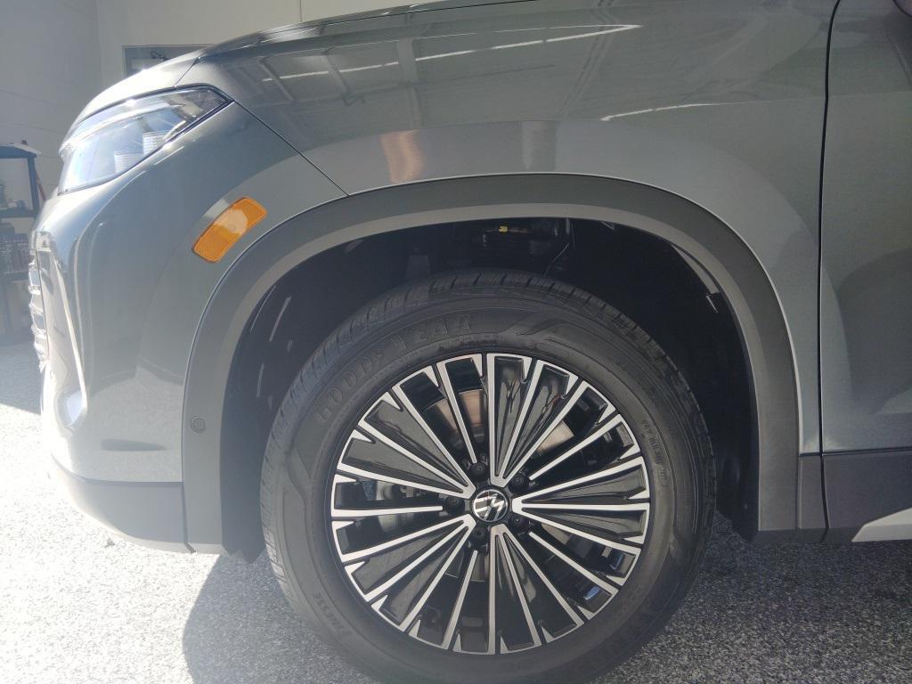 new 2026 Volkswagen Tiguan car, priced at $33,053