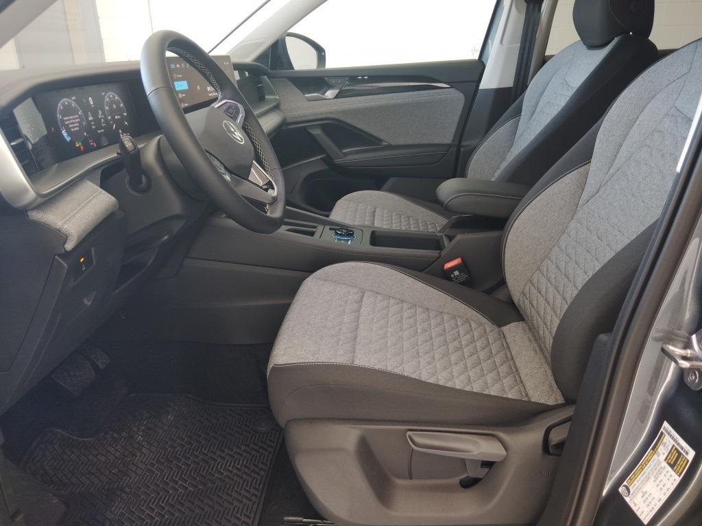 new 2026 Volkswagen Tiguan car, priced at $33,053