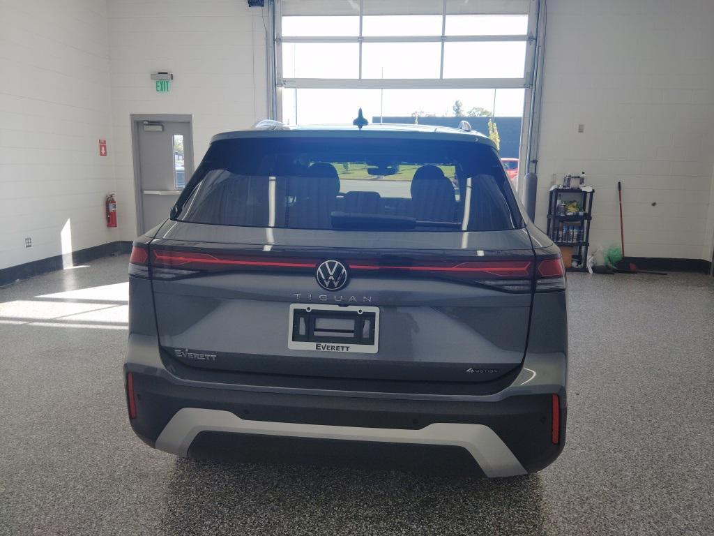 new 2026 Volkswagen Tiguan car, priced at $33,053