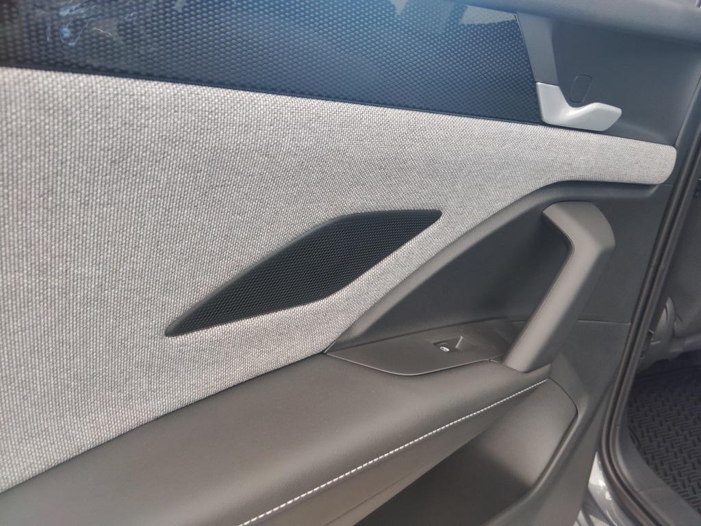 new 2026 Volkswagen Tiguan car, priced at $33,053