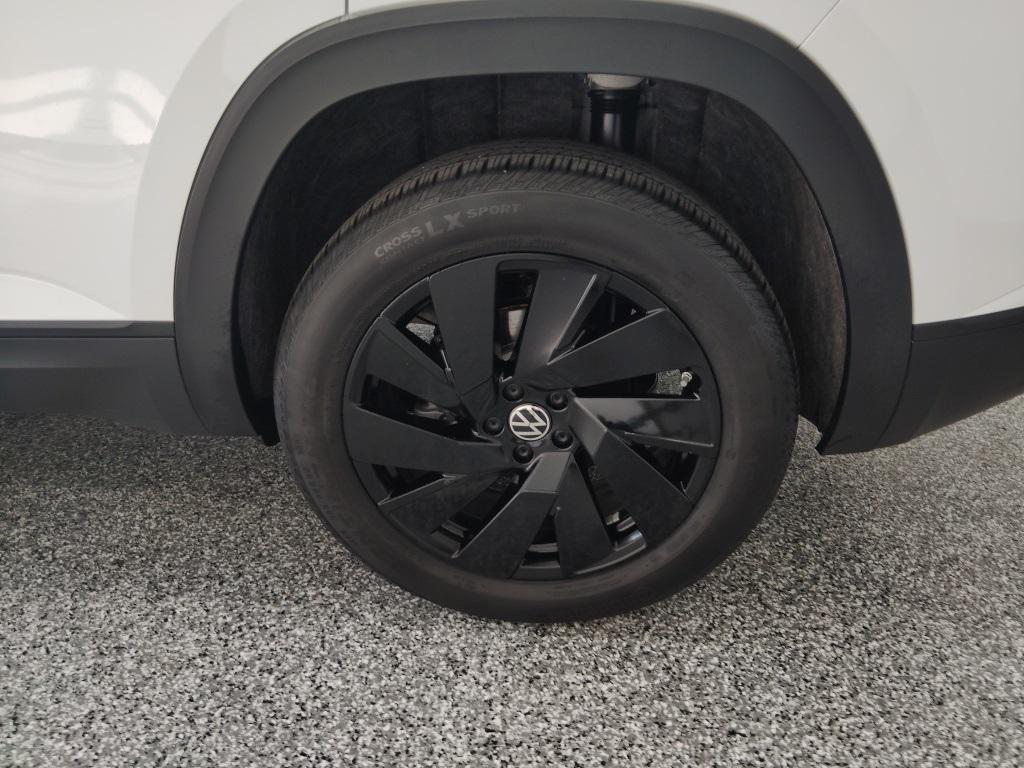 new 2025 Volkswagen Atlas Cross Sport car, priced at $39,211