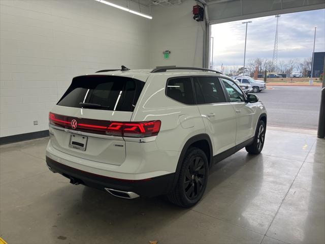 new 2025 Volkswagen Atlas car, priced at $43,443