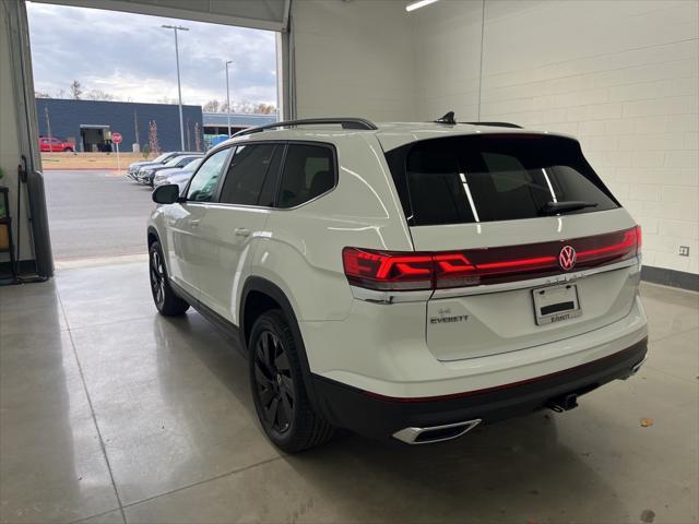 new 2025 Volkswagen Atlas car, priced at $43,443