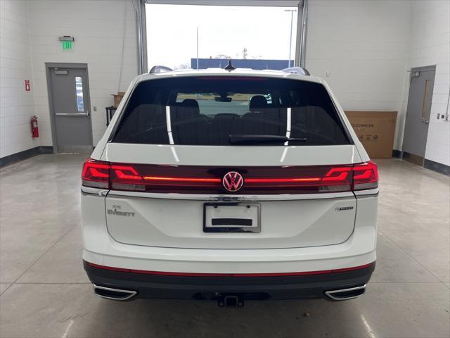 new 2025 Volkswagen Atlas car, priced at $43,443