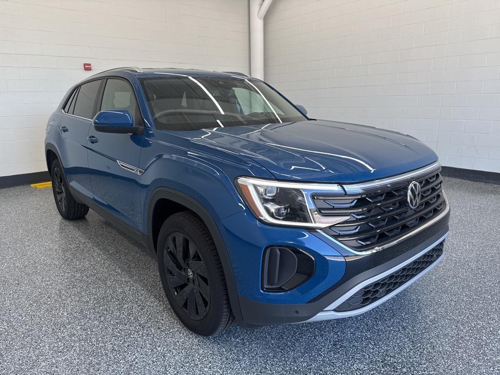 new 2025 Volkswagen Atlas Cross Sport car, priced at $39,635