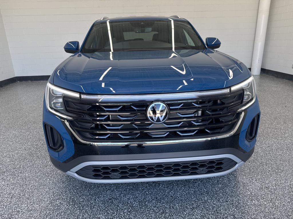 new 2025 Volkswagen Atlas Cross Sport car, priced at $39,635