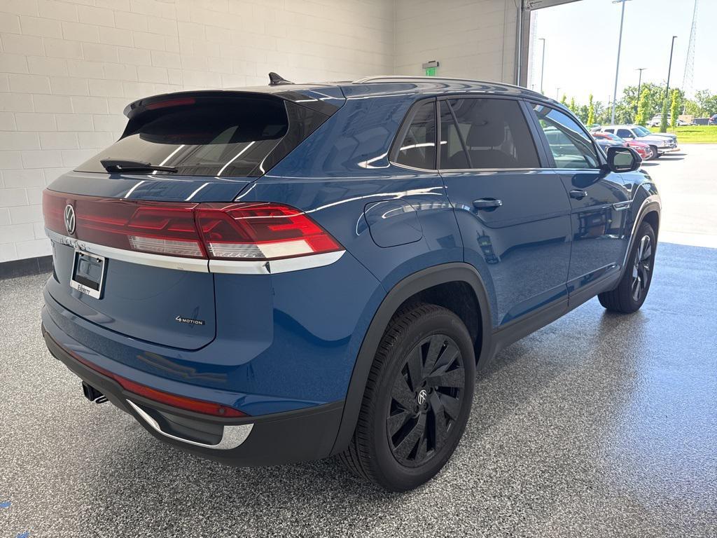 new 2025 Volkswagen Atlas Cross Sport car, priced at $39,635