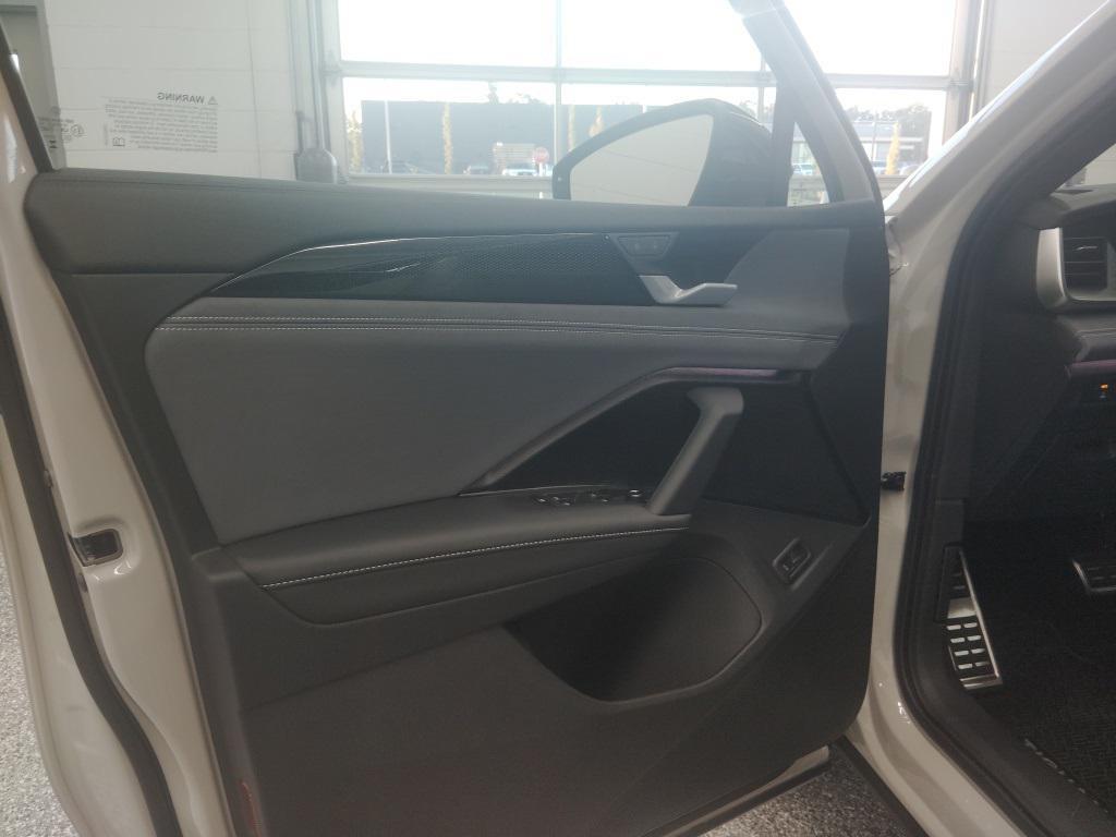 new 2026 Volkswagen Tiguan car, priced at $39,354