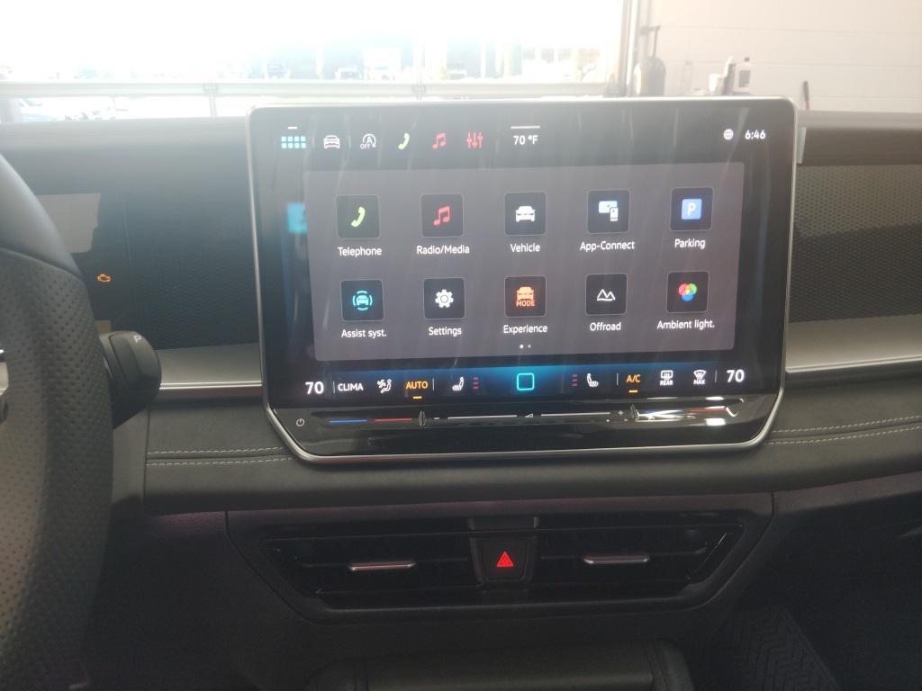 new 2026 Volkswagen Tiguan car, priced at $39,354