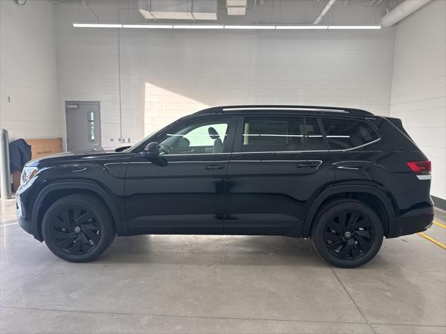 new 2025 Volkswagen Atlas car, priced at $45,073