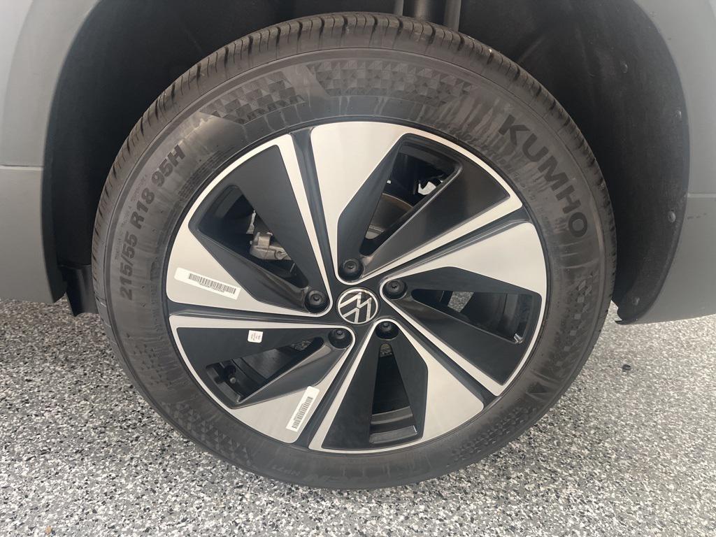 new 2026 Volkswagen Taos car, priced at $33,351