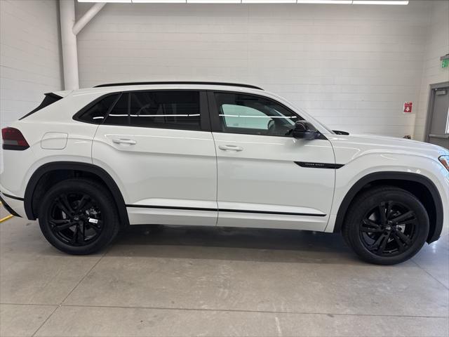 new 2025 Volkswagen Atlas Cross Sport car, priced at $48,417