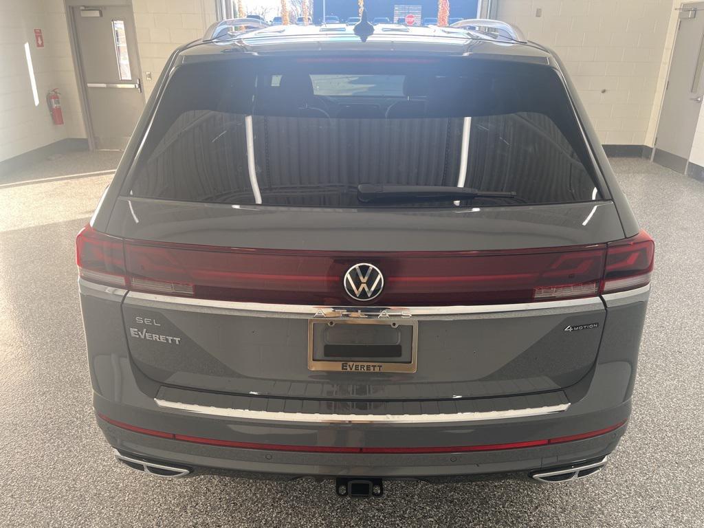 new 2026 Volkswagen Atlas car, priced at $54,118