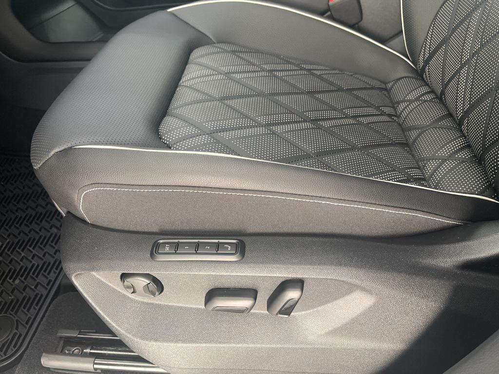 new 2026 Volkswagen Atlas car, priced at $54,118