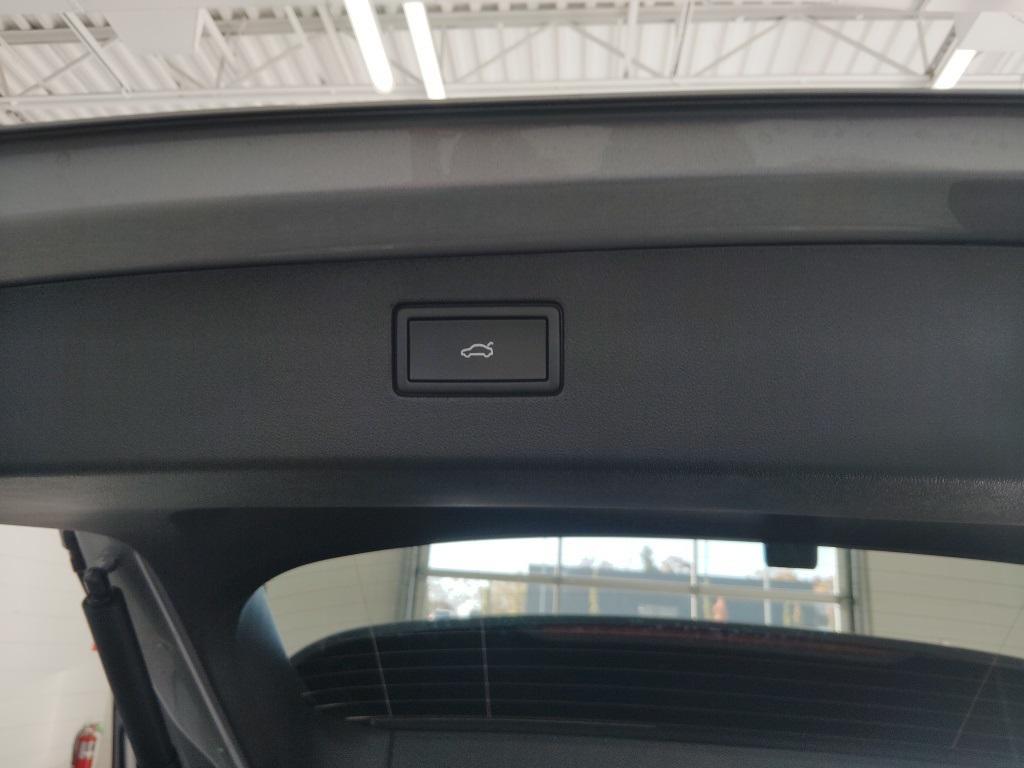 new 2026 Volkswagen Tiguan car, priced at $35,831